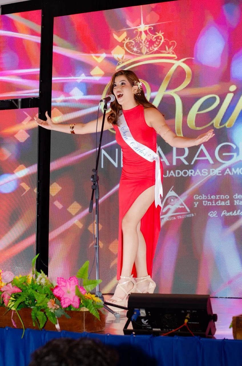 REINA-(3)