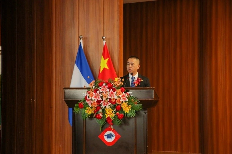 CHINA2