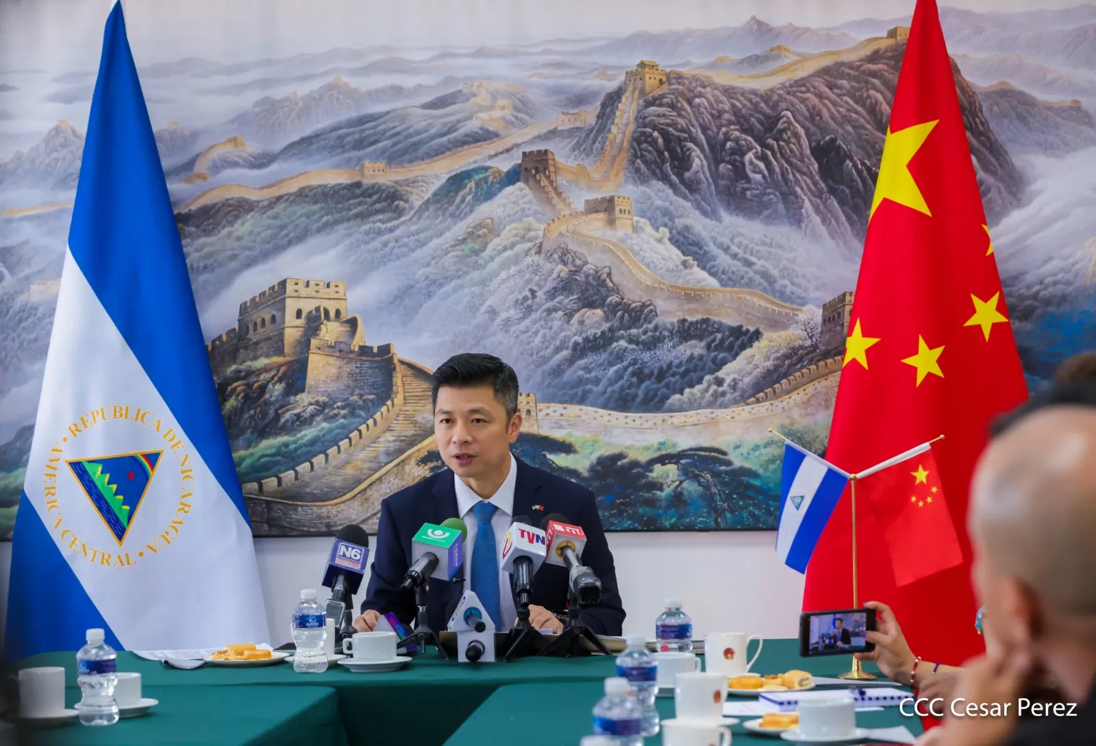 Embajador-China-16_16_11zon