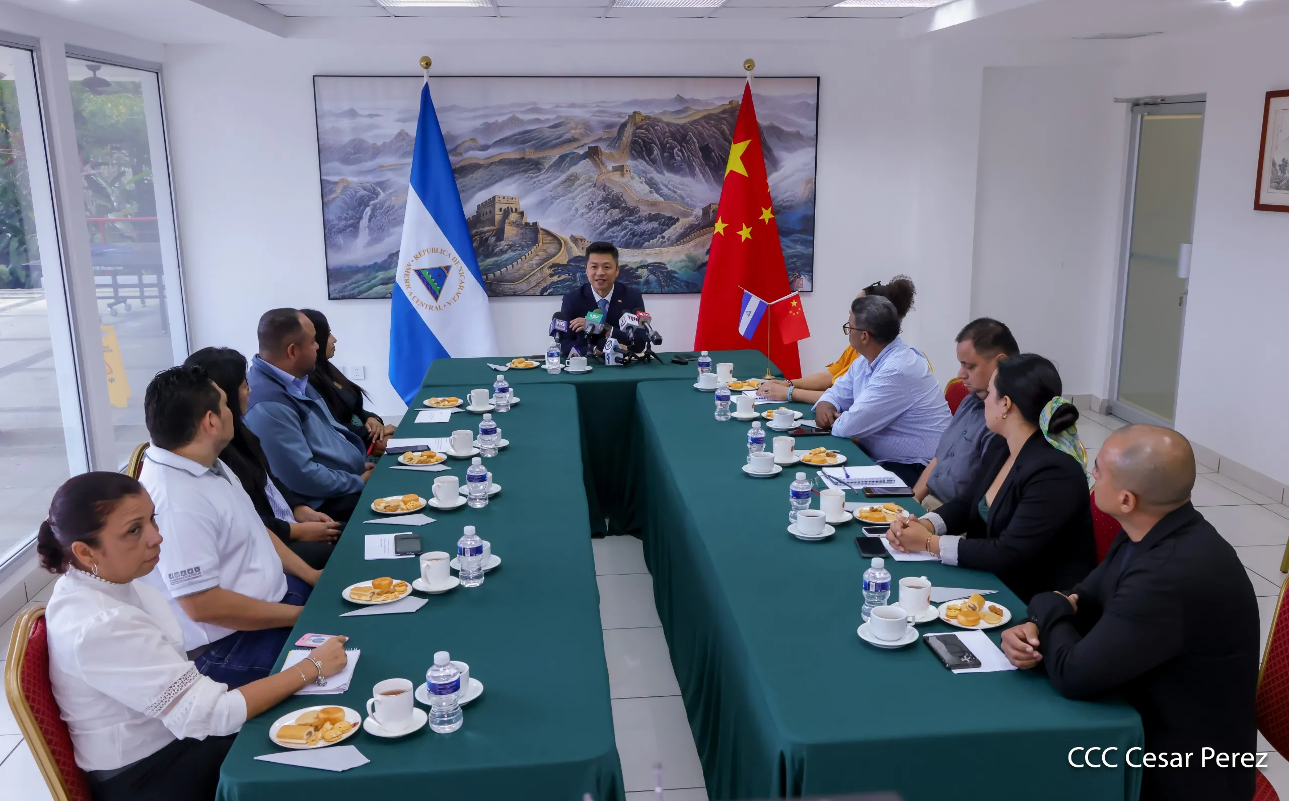 Embajador-China-1_1_11zon