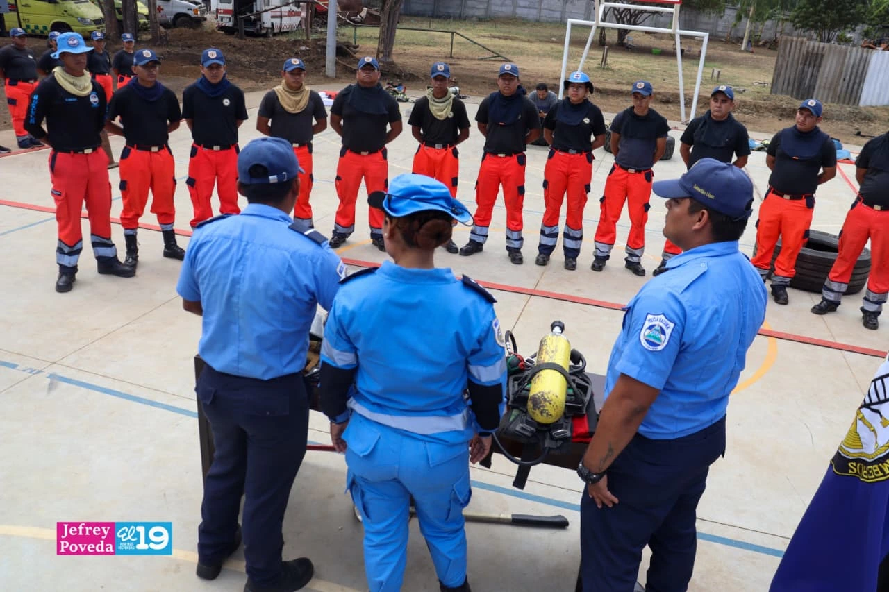 BOMBEROS18