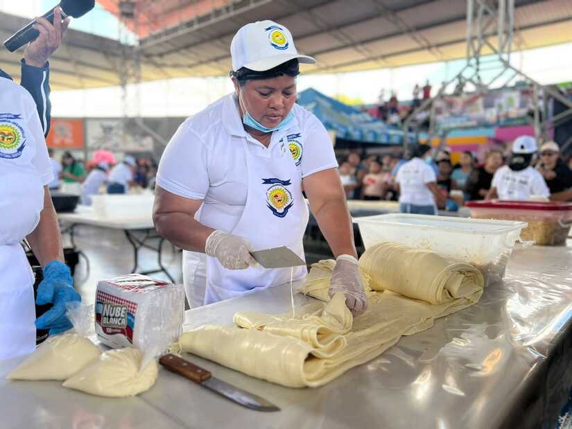 QUESILLO--(9)
