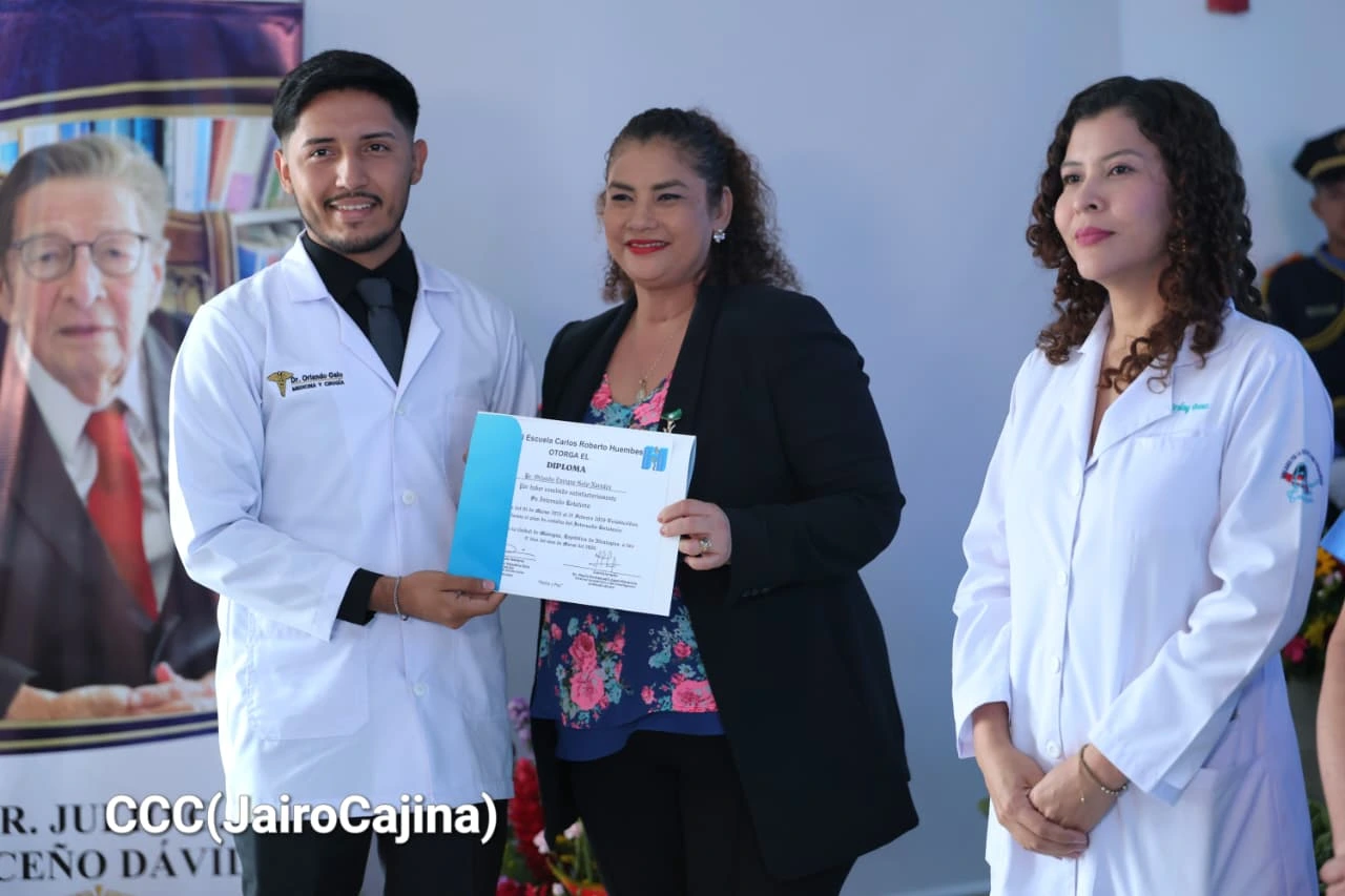 GRADUACION18