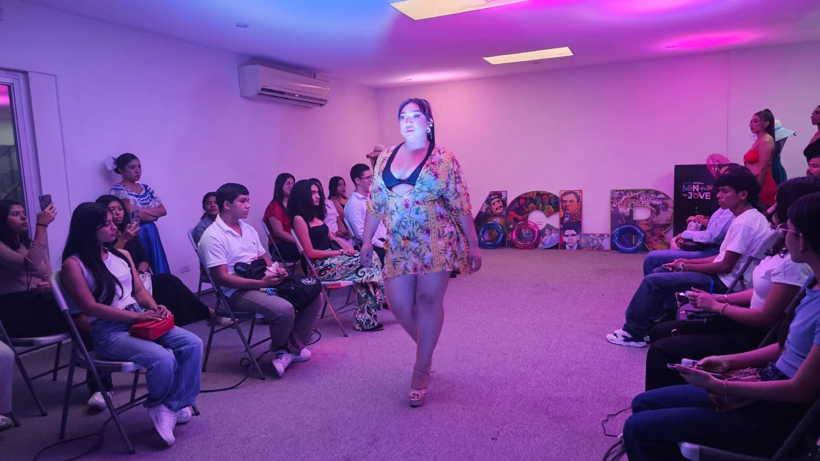 MODA8