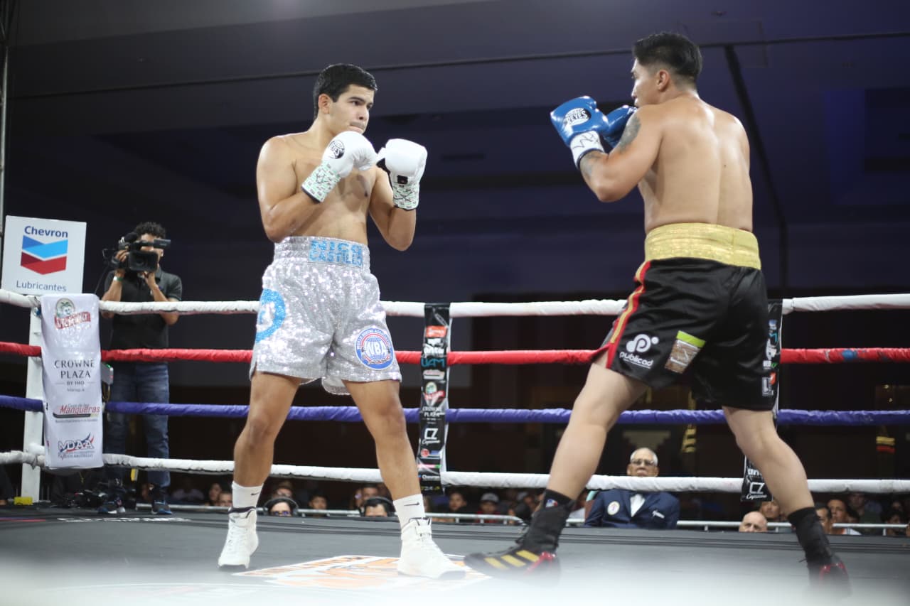 Boxeo--(112)
