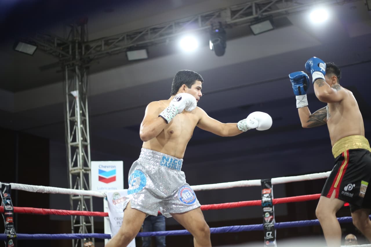 Boxeo--(121)