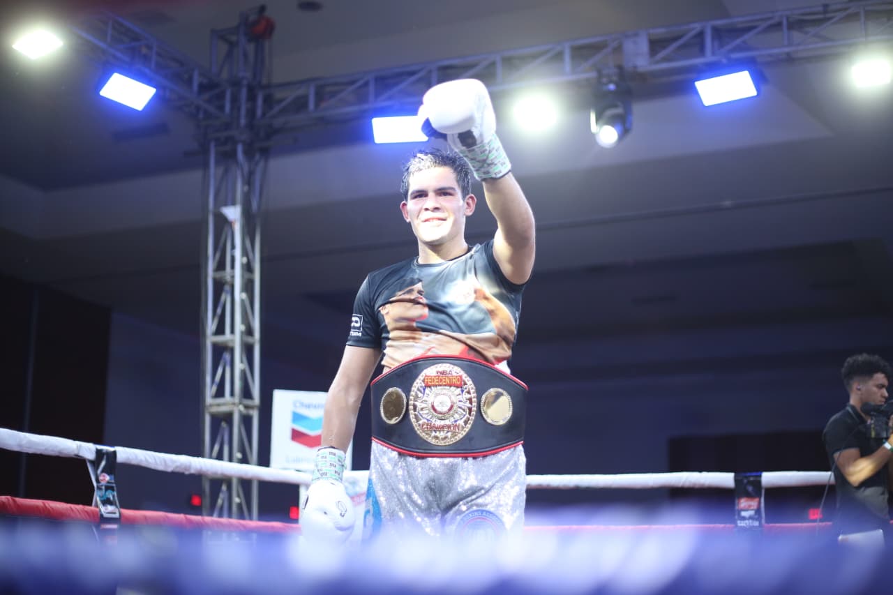 Boxeo--(66)