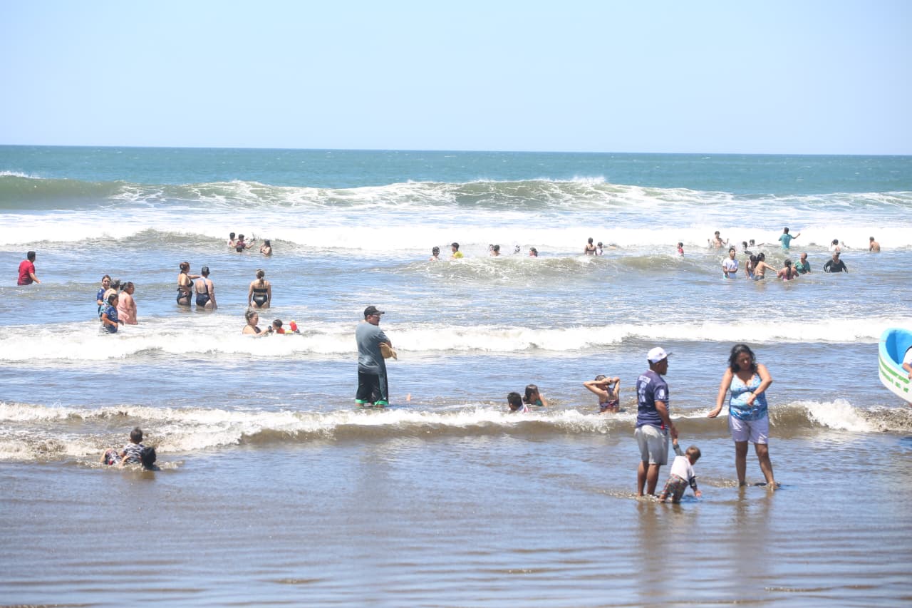Veraneantes--(32)