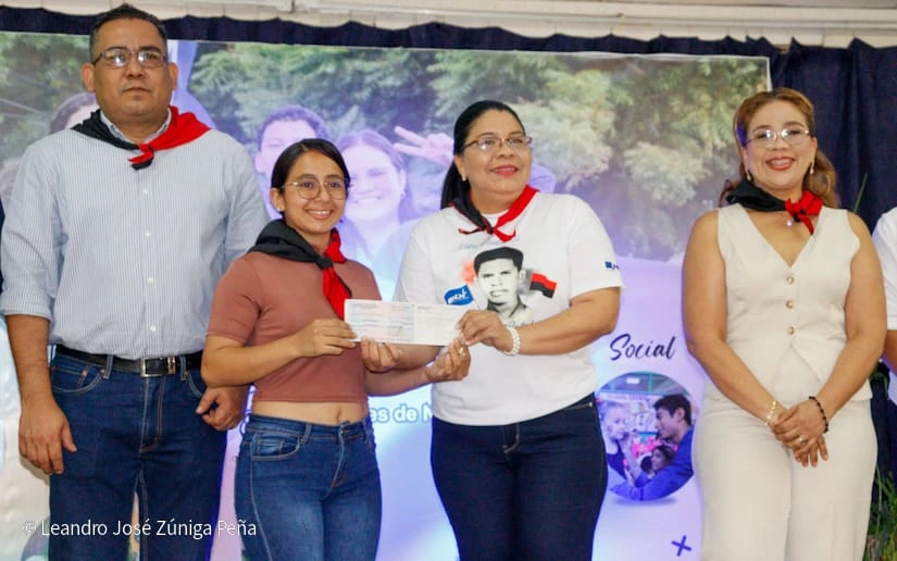 BECAS9